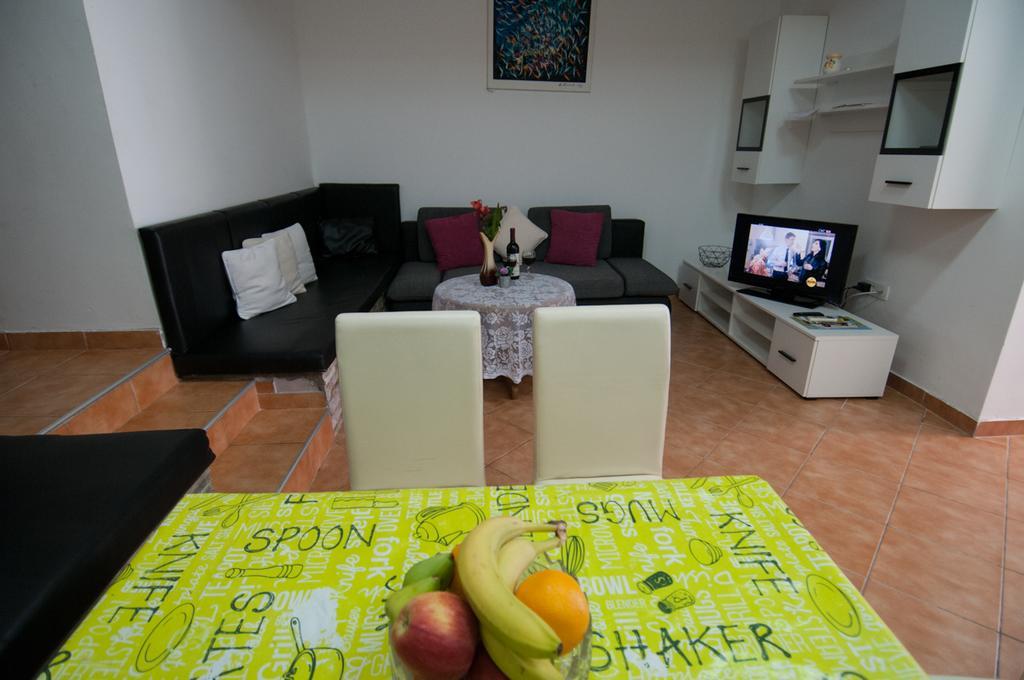 Tomic A-5 Apartment *