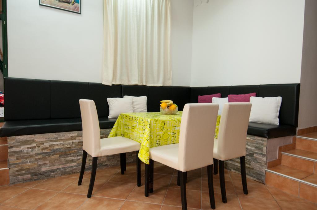 Tomic A-5 Apartmán