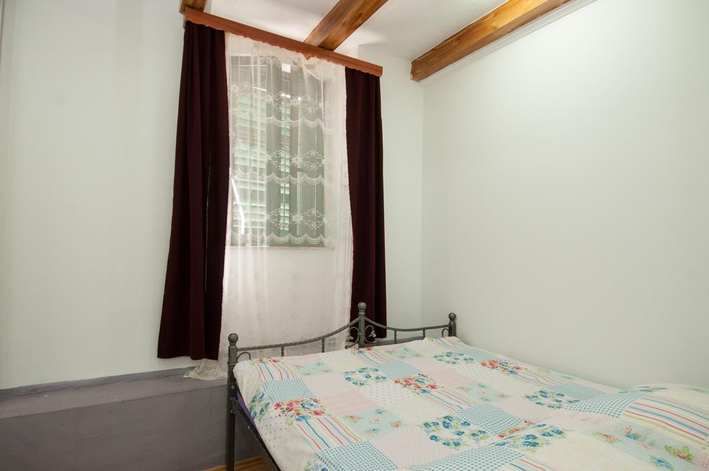 Tomic A-5 Apartment